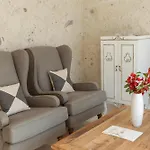 Sabrinas Haus - Adult Only +14 Hotel